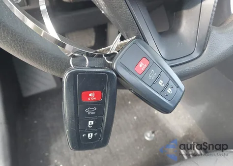 2024 Toyota Rav4 Xle из США, поврежденный, VIN 2T3W1RFV2RC254768